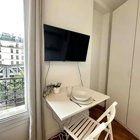 325 Bardot - Cosy Center