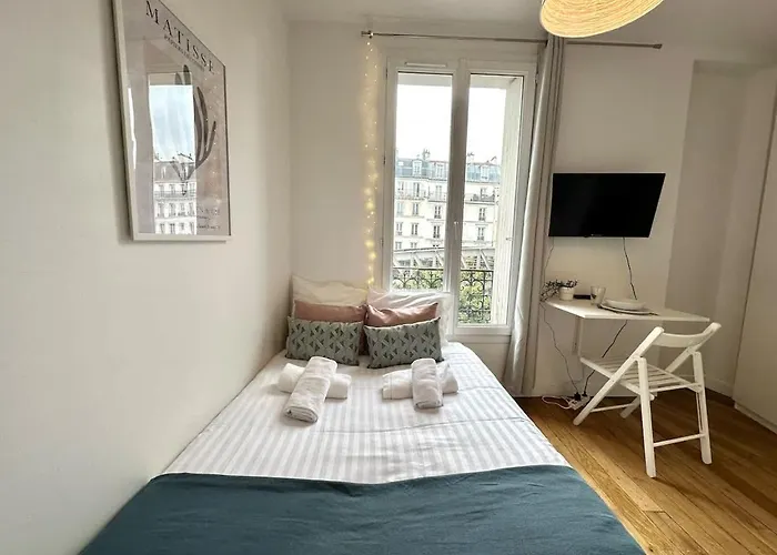 325 Bardot - Cosy Center Apartment